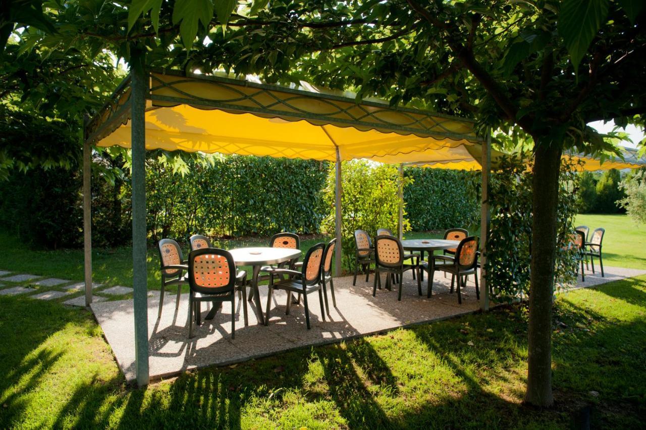 Agriturismo Casolare Lucchese Lucca Exterior foto